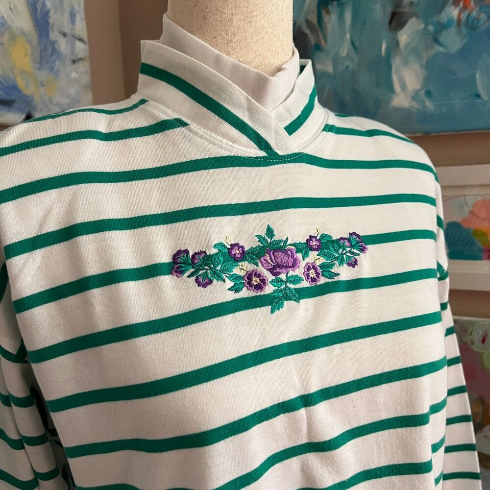 Vintage Mock Neck Sweatshirt Erika Green White Striped Floral Cottagecore Sz SP - Picture 2 of 11